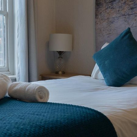 The Royal Hotel Crewe, A Brilliant Collection, Powered By Oyo Extérieur photo