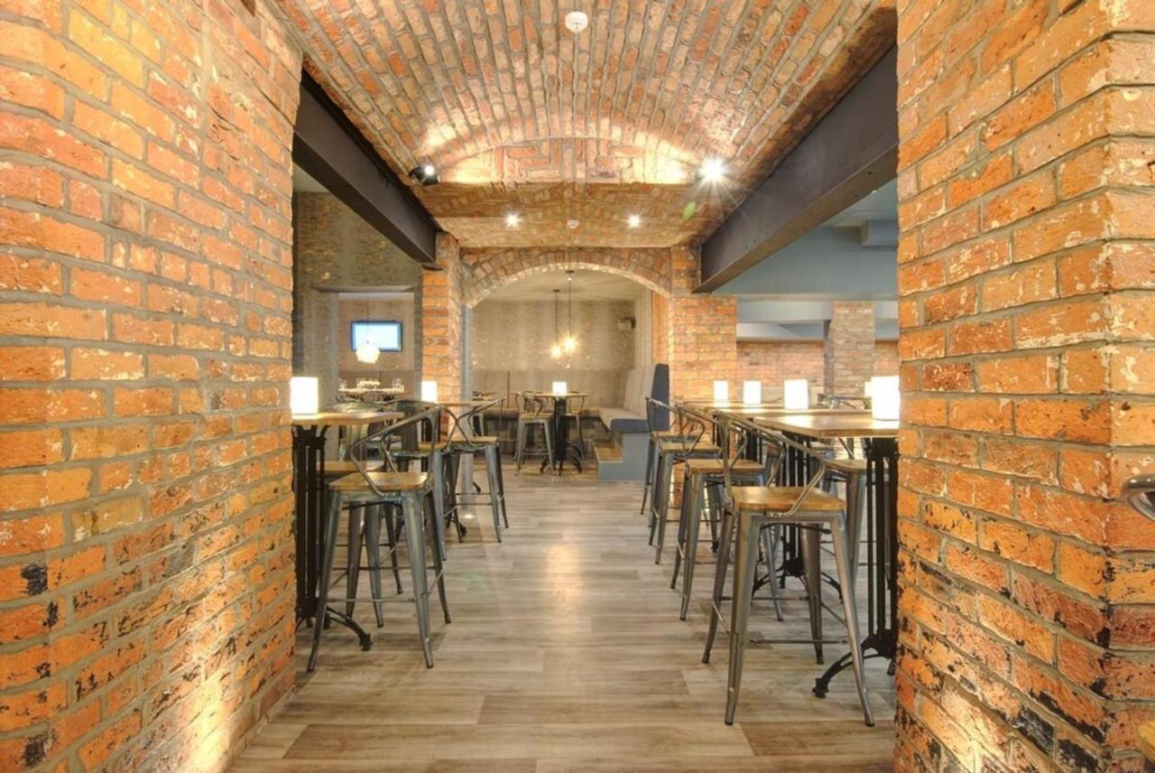 The Royal Hotel Crewe, A Brilliant Collection, Powered By Oyo Extérieur photo