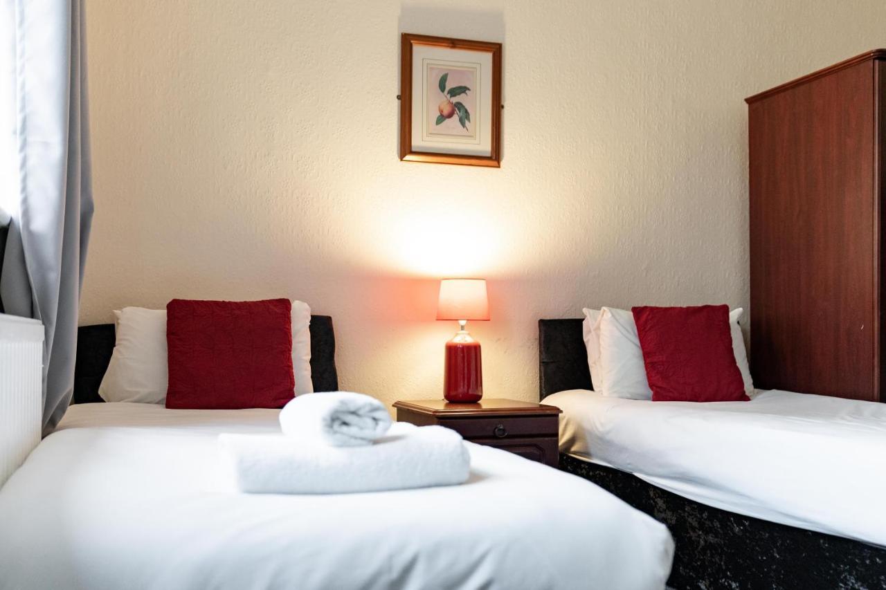 The Royal Hotel Crewe, A Brilliant Collection, Powered By Oyo Extérieur photo