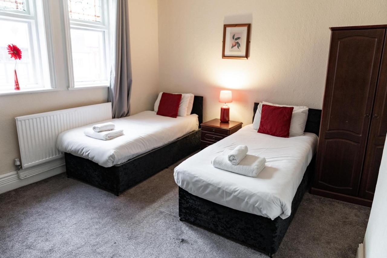 The Royal Hotel Crewe, A Brilliant Collection, Powered By Oyo Extérieur photo