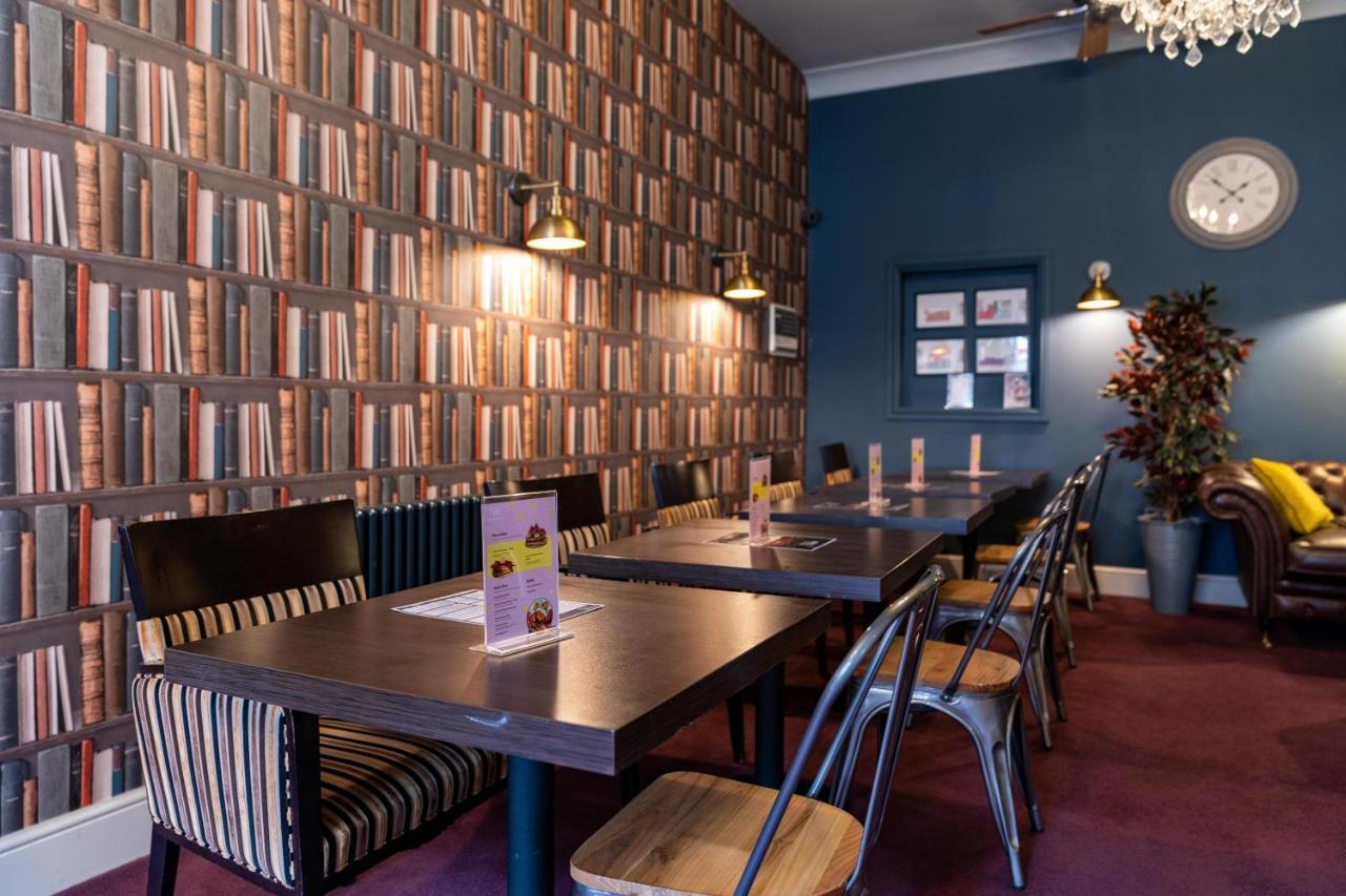 The Royal Hotel Crewe, A Brilliant Collection, Powered By Oyo Extérieur photo