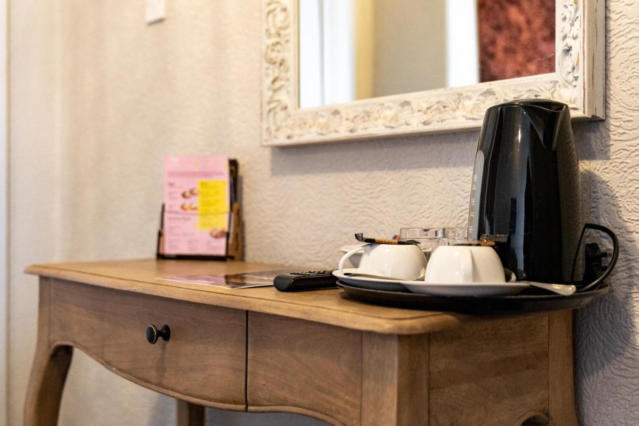 The Royal Hotel Crewe, A Brilliant Collection, Powered By Oyo Extérieur photo