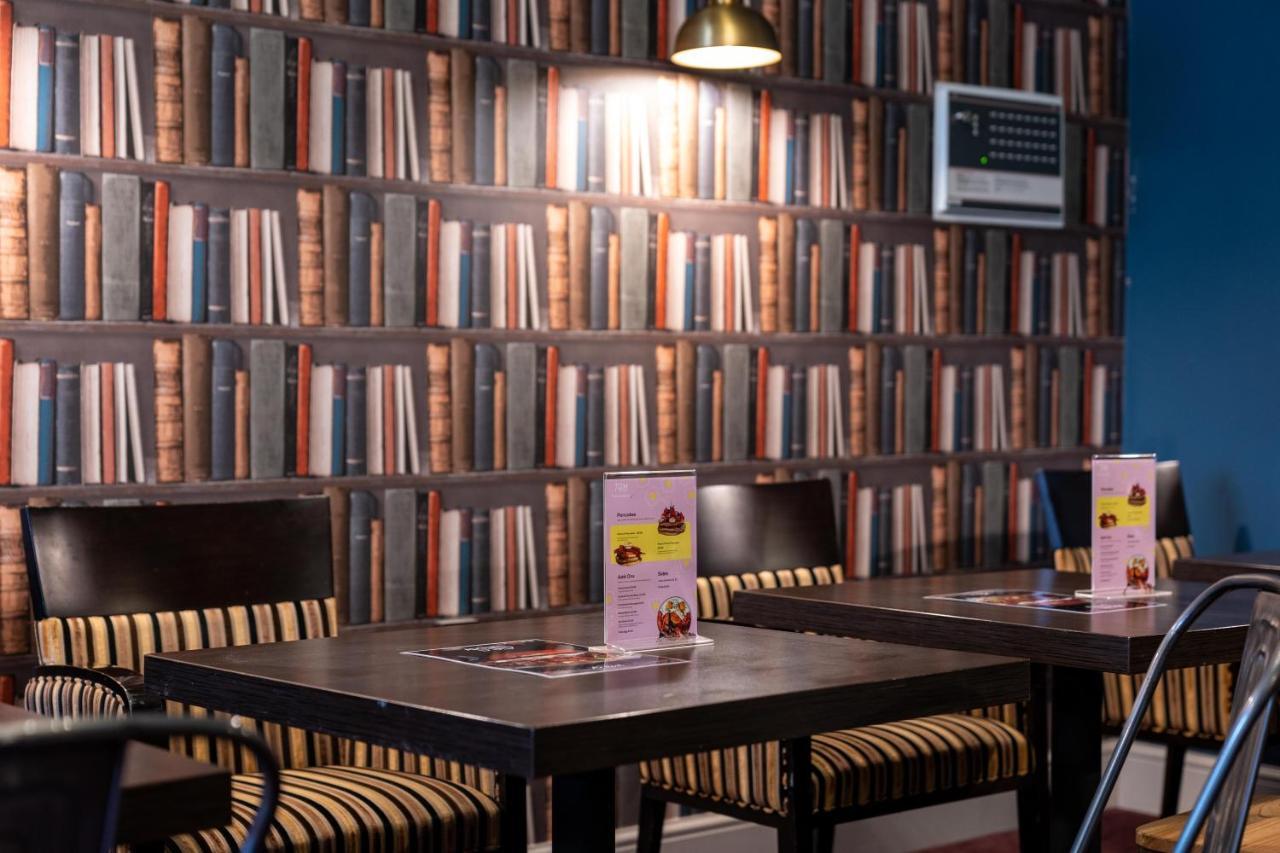 The Royal Hotel Crewe, A Brilliant Collection, Powered By Oyo Extérieur photo