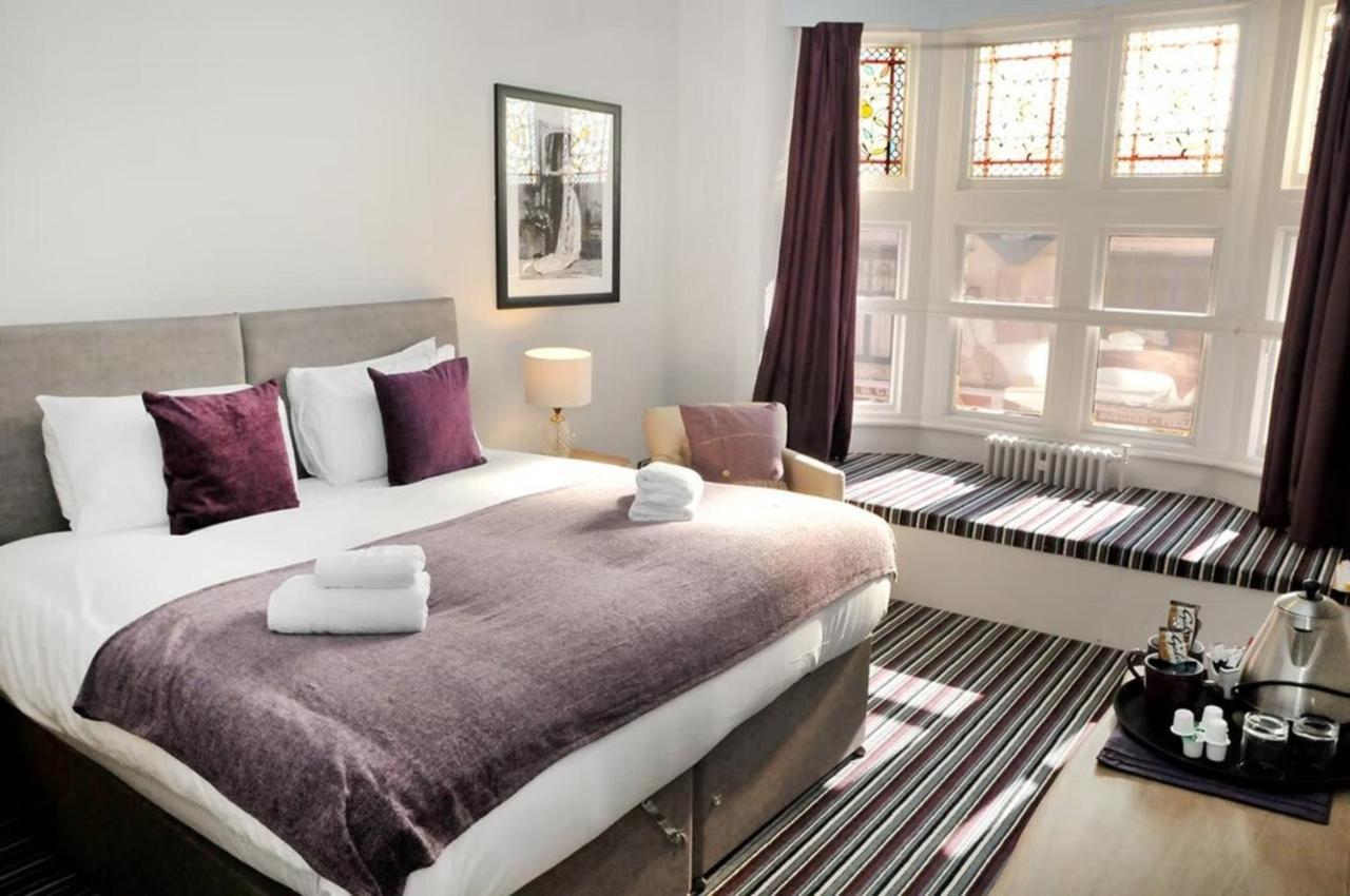 The Royal Hotel Crewe, A Brilliant Collection, Powered By Oyo Extérieur photo